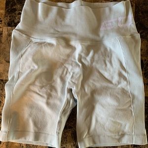 Echt Arise Scrunch Shorts